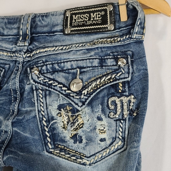 Miss Me Jeans Signature Boot Style JE104583R - Picture 10 of 12